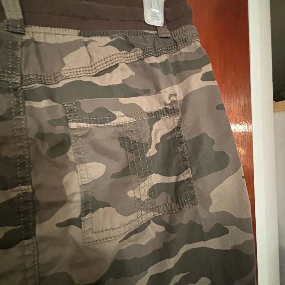 Sonoma Camo Cargo Mini Skort, NWT, Size S - Picture 3 of 10